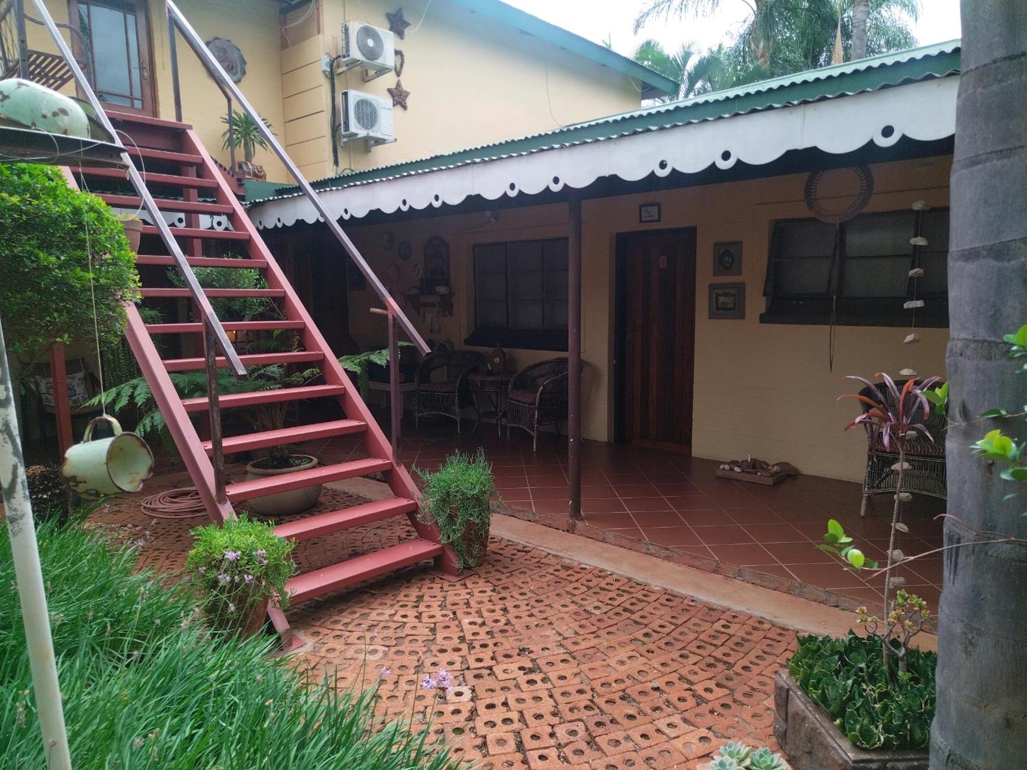 Africas Eden Guesthouse Mookgophong Exterior foto