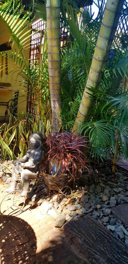 Africas Eden Guesthouse Mookgophong Exterior foto